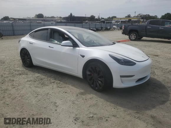 ✅ 2023 Tesla Model 3 Performance • VIN: 5YJ3E1EC2PF382146 • Лот: 81154725. Опубликован ранее на Copart с пробегом 25 566 миль. Бесплатный доступ к архиву аукционных продаж из США и подробный отчёт об истории автомобиля на DreamBid. Изображение 4.
