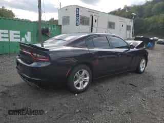 2022 Dodge Charger SXT z VIN 2C3CDXBG2NH172624, wystawiony jako Copart lot #70943025 z przebiegiem 64 601 mil mil oraz Szkoda całkowita • Salvage title. Historia ofert i sprzedaży dostępna na DreamBid. Obrazek 3.