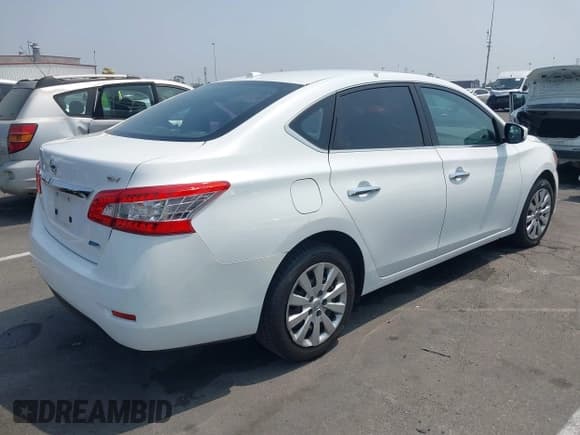 ✅ 2014 Nissan Sentra S • VIN: 3N1AB7AP5EY316934 • Lot: 42732434. Listed on IAAI with 108,025 mi. Free auction sales archive from the USA and detailed vehicle history report at DreamBid. Image 4.