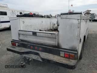 2006 Chevrolet Silverado 3500 WT с VIN 1GBJC34D76E278162, выставлен на аукционе Copart как лот 68274905 с пробегом Не указан миль и Списание • Salvage title. История ставок и продаж доступна на DreamBid. Изображение 6.