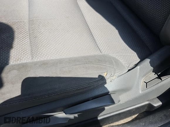 ✅ 2016 Chevrolet Silverado 1500 Work Truck • VIN: 1GCVKNEH6GZ269976 • Лот: 42436117. Опубликован ранее на IAAI с пробегом 190 575 миль. Бесплатный доступ к архиву аукционных продаж из США и подробный отчёт об истории автомобиля на DreamBid. Изображение 1.