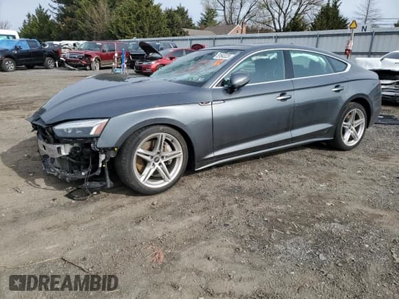 ✅ 2022 Audi A5 Sportback S line Premium Plus • VIN: WAUFACF50NA024891 • Лот: 51643235. Опубликован ранее на Copart с пробегом Не указан. Бесплатный доступ к архиву аукционных продаж из США и подробный отчёт об истории автомобиля на DreamBid. Изображение 1.