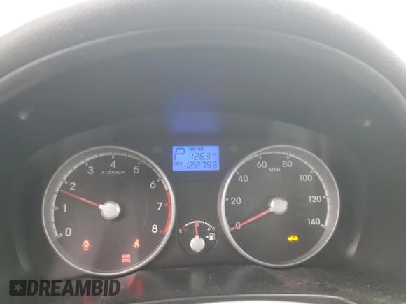 ✅ 2010 Hyundai Accent GLS • VIN: KMHCN4AC0AU425335 • Лот: 44776655. Опубликован ранее на Copart с пробегом 122 795 миль. Бесплатный доступ к архиву аукционных продаж из США и подробный отчёт об истории автомобиля на DreamBid. Изображение 9.