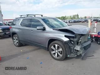 ✅ 2019 Chevrolet Traverse LT • VIN: 1GNEVHKW1KJ129618 • Lot: 42712662. Wystawiony na IAAI z przebiegiem 144 058 mil. Bezpłatny archiwum sprzedaży aukcyjnych z USA i szczegółowy raport historii pojazdu na DreamBid. Zdjęcie 1.