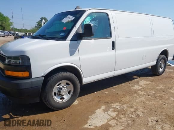 ✅ 2019 Chevrolet Express Cargo • VIN: 1GCWGBFP8K1144902 • Лот: 41976649. Опубликован ранее на IAAI с пробегом 45 416 миль. Бесплатный доступ к архиву аукционных продаж из США и подробный отчёт об истории автомобиля на DreamBid. Изображение 18.