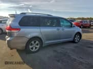 ✅ 2014 Toyota Sienna LE • VIN: 5TDKK3DC3ES418436 • Lot: 94766755. Listed on Copart with 179,407 mi. Free auction sales archive from the USA and detailed vehicle history report at DreamBid. Image 3.