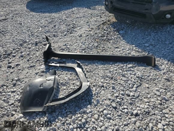 ✅ 2007 Jeep Commander Sport • VIN: 1J8HG48P07C702229 • Lot: 81189995. Wystawiony na Copart z przebiegiem 152 769 mil. Bezpłatny archiwum sprzedaży aukcyjnych z USA i szczegółowy raport historii pojazdu na DreamBid. Zdjęcie 13.