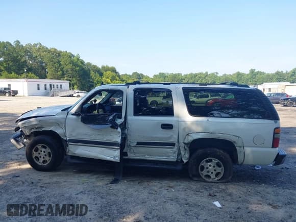 ✅ 2006 Chevrolet Suburban LS 1WT • VIN: 1GNEC16Z26J155801 • Лот: 42883293. Опубликован ранее на IAAI с пробегом 148 858 миль. Бесплатный доступ к архиву аукционных продаж из США и подробный отчёт об истории автомобиля на DreamBid. Изображение 14.