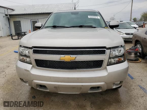 ✅ 2009 Chevrolet Suburban 1LT • VIN: 1GNFK26339R236515 • Lot: 53342815. Wystawiony na Copart z przebiegiem Nie podano. Bezpłatny archiwum sprzedaży aukcyjnych z USA i szczegółowy raport historii pojazdu na DreamBid. Zdjęcie 5.