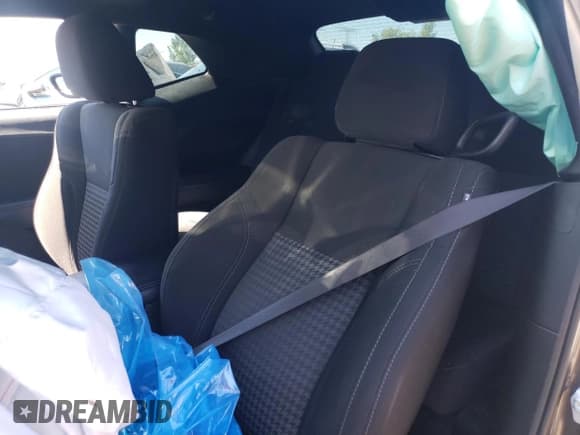 ✅ 2022 Dodge Challenger SXT • VIN: 2C3CDZGG5NH172296 • Lot: 58321554. Wystawiony na Copart z przebiegiem Nie podano. Bezpłatny archiwum sprzedaży aukcyjnych z USA i szczegółowy raport historii pojazdu na DreamBid. Zdjęcie 10.