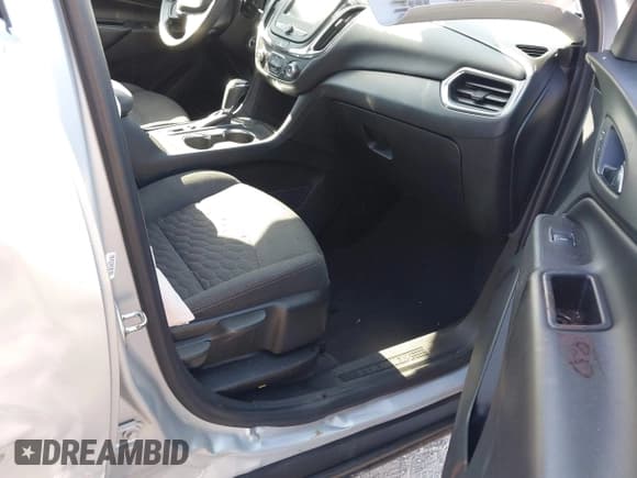 ✅ 2018 Chevrolet Equinox LT • VIN: 2GNAXSEVXJ6269378 • Лот: 43462632. Опубликован ранее на IAAI с пробегом 160 116 миль. Бесплатный доступ к архиву аукционных продаж из США и подробный отчёт об истории автомобиля на DreamBid. Изображение 5.