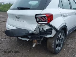 ✅ 2023 Hyundai Venue SEL • VIN: KMHRC8A38PU211791 • Lot: 42370593. Listed on IAAI with 32,167 mi. Free auction sales archive from the USA and detailed vehicle history report at DreamBid. Image 6.