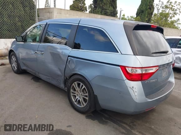 ✅ 2012 Honda Odyssey EX-L • VIN: 5FNRL5H60CB095086 • Lot: 42251330. Wystawiony na IAAI z przebiegiem 144 232 mil. Bezpłatny archiwum sprzedaży aukcyjnych z USA i szczegółowy raport historii pojazdu na DreamBid. Zdjęcie 3.