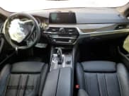 ✅ 2019 BMW 5 Series 530i • VIN: WBAJA5C56KWW26168 • Лот: 86286405. Опубликован ранее на Copart с пробегом Не указан. Бесплатный доступ к архиву аукционных продаж из США и подробный отчёт об истории автомобиля на DreamBid. Изображение 8.