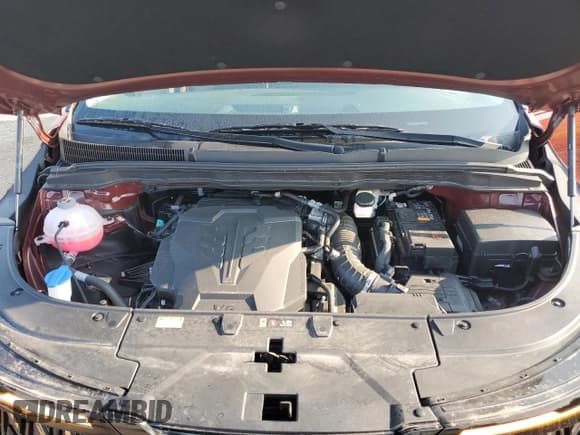 ✅ 2025 Kia Carnival LXS • VIN: KNDNB5K39S6462092 • Lot: 64713465. Wystawiony na Copart z przebiegiem 8 460 mil. Bezpłatny archiwum sprzedaży aukcyjnych z USA i szczegółowy raport historii pojazdu na DreamBid. Zdjęcie 12.