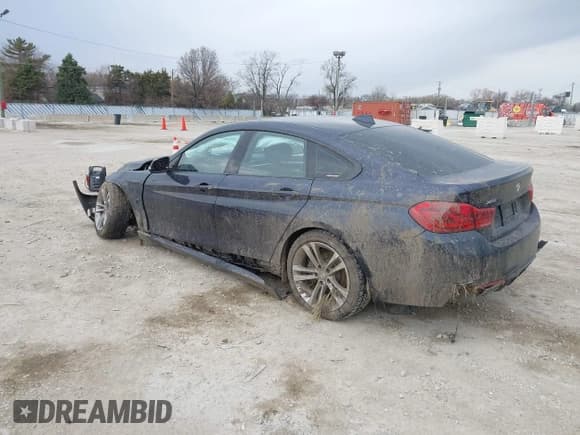 ✅ 2018 BMW 4 Series 430i xDrive • VIN: WBA4J3C59JBL04275 • Lot: 42006768. Wystawiony na IAAI z przebiegiem 59 437 mil. Bezpłatny archiwum sprzedaży aukcyjnych z USA i szczegółowy raport historii pojazdu na DreamBid. Zdjęcie 3.
