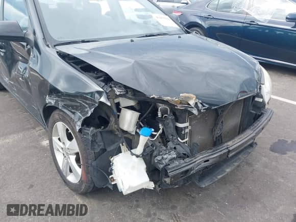 2008 Hyundai Elantra GLS z VIN KMHDU46D08U361784, wystawiony jako IAAI lot #43403323 z przebiegiem 148 910 mil mil oraz . Historia ofert i sprzedaży dostępna na DreamBid. Obrazek 6.