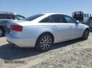 ✅ 2015 Audi A6 Premium • VIN: WAUFFAFC9FN048282 • Lot: 54240605. Wystawiony na Copart z przebiegiem 87 057 mil. Bezpłatny archiwum sprzedaży aukcyjnych z USA i szczegółowy raport historii pojazdu na DreamBid. Zdjęcie 3.