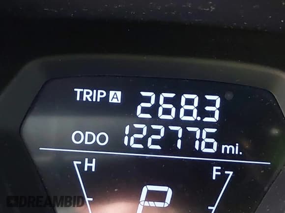 ✅ 2011 Hyundai Elantra GLS • VIN: KMHDH4AE8BU107817 • Lot: 42495613. Listed on IAAI with 122,776 mi. Free auction sales archive from the USA and detailed vehicle history report at DreamBid. Image 16.