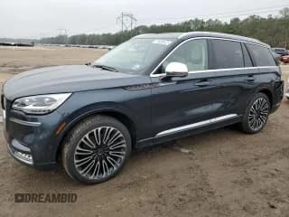 ✅ 2022 Lincoln Aviator Black Label • VIN: 5LM5J9XC3NGL07600 • Лот: 71620512. Опубликован ранее на Copart с пробегом 8 600 миль. Бесплатный доступ к архиву аукционных продаж из США и подробный отчёт об истории автомобиля на DreamBid. Изображение 1.
