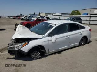 2016 Hyundai Sonata SE z VIN 5NPE24AF7GH404582, wystawiony jako Copart lot #62198025 z przebiegiem Nie podano mil oraz Szkoda całkowita • Salvage title. Historia ofert i sprzedaży dostępna na DreamBid. Obrazek 1.