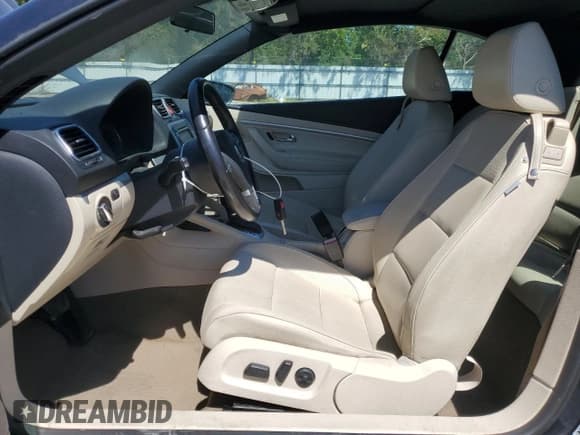 ✅ 2013 Volkswagen Eos Sport • VIN: WVWBW8AH2DV004411 • Lot: 71081045. Listed on Copart with 89,066 mi. Free auction sales archive from the USA and detailed vehicle history report at DreamBid. Image 7.