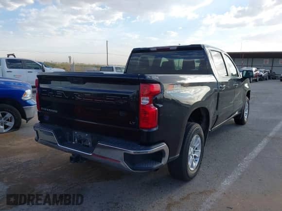 2022 Chevrolet Silverado 1500 LT z VIN 1GCPWCED7NZ123212, wystawiony jako IAAI lot #42823989 z przebiegiem 79 092 mil mil oraz . Historia ofert i sprzedaży dostępna na DreamBid. Obrazek 4.