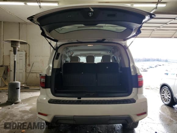 ✅ 2024 Nissan Armada SL • VIN: JN8AY2BD9R9710455 • Лот: 44697825. Опубликован ранее на Copart с пробегом 5 024 миль. Бесплатный доступ к архиву аукционных продаж из США и подробный отчёт об истории автомобиля на DreamBid. Изображение 6.