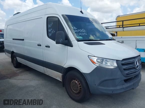✅ 2022 Mercedes-Benz Sprinter Cargo • VIN: W1Y4EDHY9NT091582 • Лот: 42497480. Опубликован ранее на IAAI с пробегом 63 392 миль. Бесплатный доступ к архиву аукционных продаж из США и подробный отчёт об истории автомобиля на DreamBid. Изображение 1.