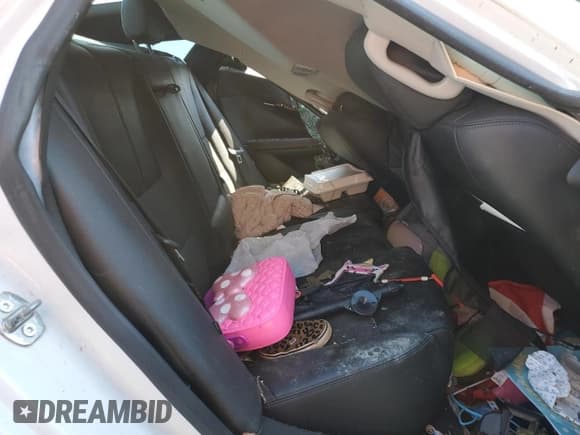 ✅ 2017 Chevrolet Impala LT • VIN: 2G1105SA4H9176888 • Лот: 74896244. Опубликован ранее на Copart с пробегом 117 298 миль. Бесплатный доступ к архиву аукционных продаж из США и подробный отчёт об истории автомобиля на DreamBid. Изображение 10.