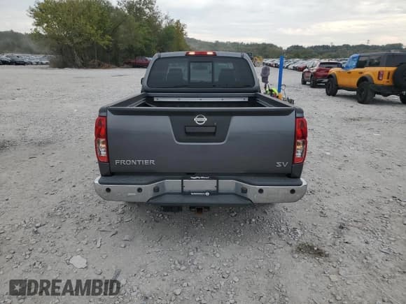 ✅ 2021 Nissan Frontier S • VIN: 1N6ED0CE7MN721553 • Лот: 86319595. Опубликован ранее на Copart с пробегом 118 119 миль. Бесплатный доступ к архиву аукционных продаж из США и подробный отчёт об истории автомобиля на DreamBid. Изображение 6.