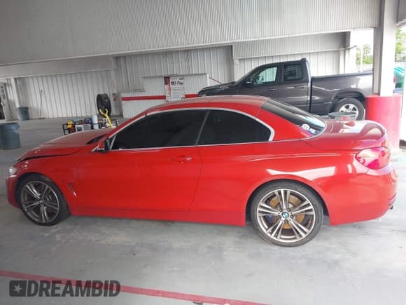 ✅ 2016 BMW 4 Series 435i • VIN: WBA3T3C59G5A42354 • Lot: 42640665. Wystawiony na IAAI z przebiegiem 100 720 mil. Bezpłatny archiwum sprzedaży aukcyjnych z USA i szczegółowy raport historii pojazdu na DreamBid. Zdjęcie 14.