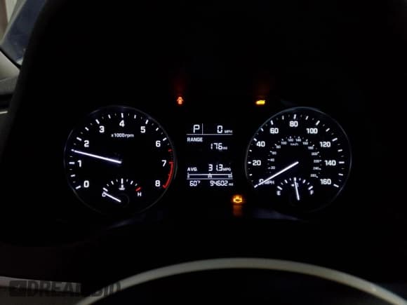 ✅ 2017 Hyundai Elantra SE • VIN: 5NPD84LF6HH078511 • Lot: 91281625. Listed on Copart with 94,602 mi. Free auction sales archive from the USA and detailed vehicle history report at DreamBid. Image 9.