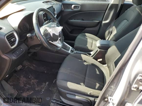 2021 Hyundai Venue SEL z VIN KMHRC8A31MU098813, wystawiony jako Copart lot #65382274 z przebiegiem Nie podano mil oraz Szkoda całkowita • Salvage title. Historia ofert i sprzedaży dostępna na DreamBid. Obrazek 7.