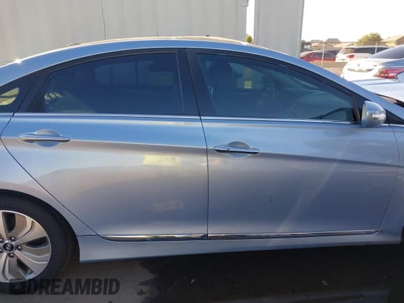 ✅ 2015 Hyundai Sonata Limited • VIN: KMHEC4A40FA136696 • Лот: 43462019. Опубликован ранее на IAAI с пробегом 133 636 миль. Бесплатный доступ к архиву аукционных продаж из США и подробный отчёт об истории автомобиля на DreamBid. Изображение 14.