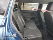 ✅ 2018 Volkswagen Tiguan SEL • VIN: 3VV2B7AX2JM170948 • Лот: 93467515. Опубликован ранее на Copart с пробегом 25 125 миль. Бесплатный доступ к архиву аукционных продаж из США и подробный отчёт об истории автомобиля на DreamBid. Изображение 11.