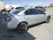 2005 Dodge Neon SXT z VIN 1B3ES56C45D268209, wystawiony jako Copart lot #51127945 z przebiegiem 210 166 mil mil oraz Szkoda całkowita • Salvage title. Historia ofert i sprzedaży dostępna na DreamBid. Obrazek 3.
