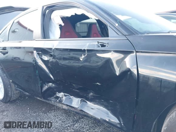 ✅ 2024 Honda Civic Si • VIN: 2HGFE1E59RH476358 • Лот: 43693446. Опубликован ранее на IAAI с пробегом 28 234 миль. Бесплатный доступ к архиву аукционных продаж из США и подробный отчёт об истории автомобиля на DreamBid. Изображение 20.