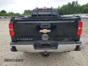 ✅ 2015 Chevrolet Silverado 2500HD LT • VIN: 1GC2KVEG3FZ512023 • Lot: 68147805. Wystawiony na Copart z przebiegiem 233 371 mil. Bezpłatny archiwum sprzedaży aukcyjnych z USA i szczegółowy raport historii pojazdu na DreamBid. Zdjęcie 6.