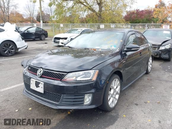 ✅ 2014 Volkswagen Jetta GLI • VIN: 3VW5T7AJ6EM258246 • Lot: 43543504. Listed on IAAI with 124,950 mi. Free auction sales archive from the USA and detailed vehicle history report at DreamBid. Image 17.