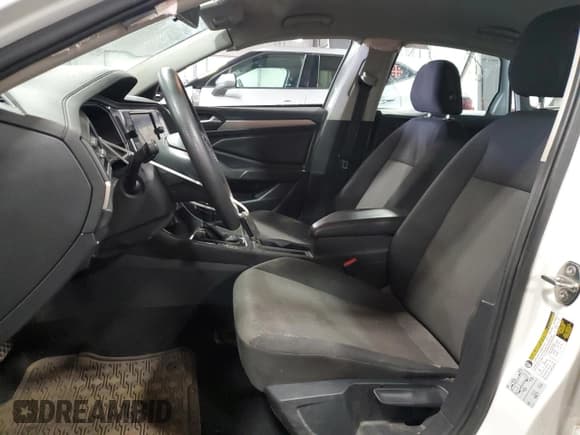 ✅ 2019 Volkswagen Jetta S • VIN: 3VWC57BU7KM013414 • Lot: 57952695. Listed on Copart with 105,177 mi. Free auction sales archive from the USA and detailed vehicle history report at DreamBid. Image 7.