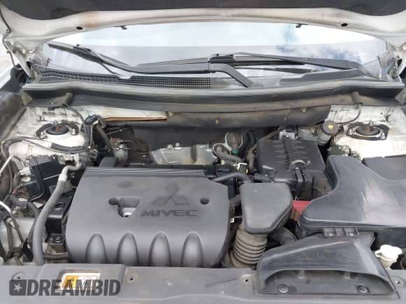 2016 Mitsubishi Outlander SE z VIN JA4AZ3A31GZ015790, wystawiony jako IAAI lot #42131804 z przebiegiem 298 900 mil mil oraz . Historia ofert i sprzedaży dostępna na DreamBid. Obrazek 10.