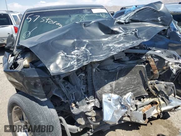 2002 Chevrolet Silverado 1500 with VIN 2GCEC19W121412302, listed as a Copart auction lot 55272472 with 204,099 mi miles and Salvage title. Bid and sale history available at DreamBid. Image 2.