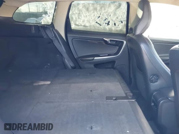 ✅ 2013 Volvo XC60 3.2L • VIN: YV4940DZ5D2426455 • Lot: 41383744. Listed on IAAI with Not provided. Free auction sales archive from the USA and detailed vehicle history report at DreamBid. Image 8.