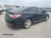 ✅ 2015 Hyundai Sonata • VIN: KMHEC4A44FA129184 • Лот: 57304505. Опубликован ранее на Copart с пробегом 150 397 миль. Бесплатный доступ к архиву аукционных продаж из США и подробный отчёт об истории автомобиля на DreamBid. Изображение 3.