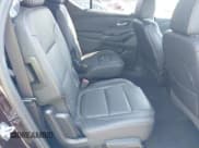 ✅ 2022 Chevrolet Traverse LT • VIN: 1GNEVHKW1NJ123001 • Lot: 42672210. Wystawiony na IAAI z przebiegiem 39 196 mil. Bezpłatny archiwum sprzedaży aukcyjnych z USA i szczegółowy raport historii pojazdu na DreamBid. Zdjęcie 8.