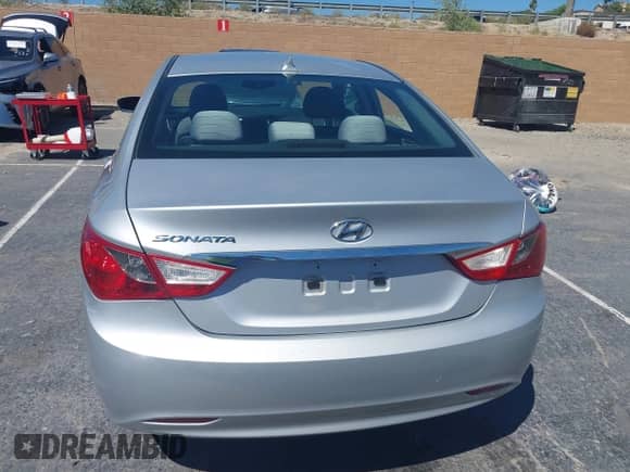 2013 Hyundai Sonata GLS с VIN 5NPEB4AC6DH792325, выставлен на аукционе IAAI как лот 43172035 с пробегом 165 490 миль миль и . История ставок и продаж доступна на DreamBid. Изображение 16.