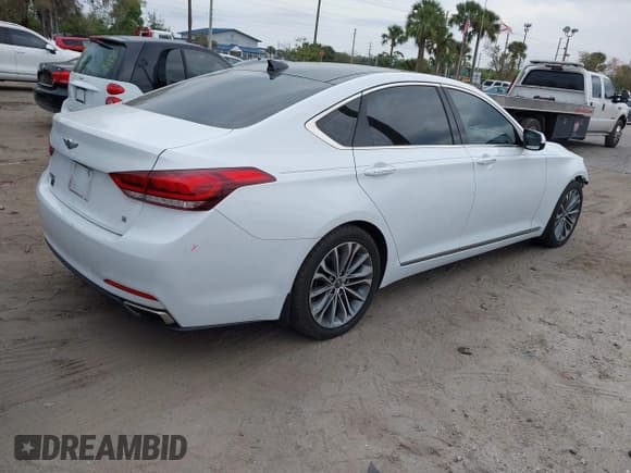✅ 2016 Hyundai Genesis 3.8L • VIN: KMHGN4JE6GU140327 • Lot: 41623499. Wystawiony na IAAI z przebiegiem 72 942 mil. Bezpłatny archiwum sprzedaży aukcyjnych z USA i szczegółowy raport historii pojazdu na DreamBid. Zdjęcie 4.