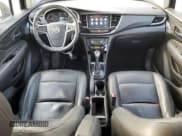 ✅ 2017 Buick Encore Essence • VIN: KL4CJCSB2HB155248 • Лот: 90099685. Опубликован ранее на Copart с пробегом 84 375 миль. Бесплатный доступ к архиву аукционных продаж из США и подробный отчёт об истории автомобиля на DreamBid. Изображение 8.