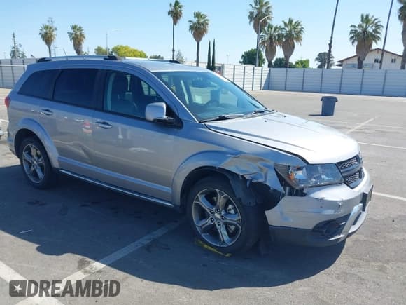 ✅ 2017 Dodge Journey Crossroad Plus • VIN: 3C4PDCGB1HT702192 • Лот: 42293317. Опубликован ранее на IAAI с пробегом 114 658 миль. Бесплатный доступ к архиву аукционных продаж из США и подробный отчёт об истории автомобиля на DreamBid. Изображение 1.